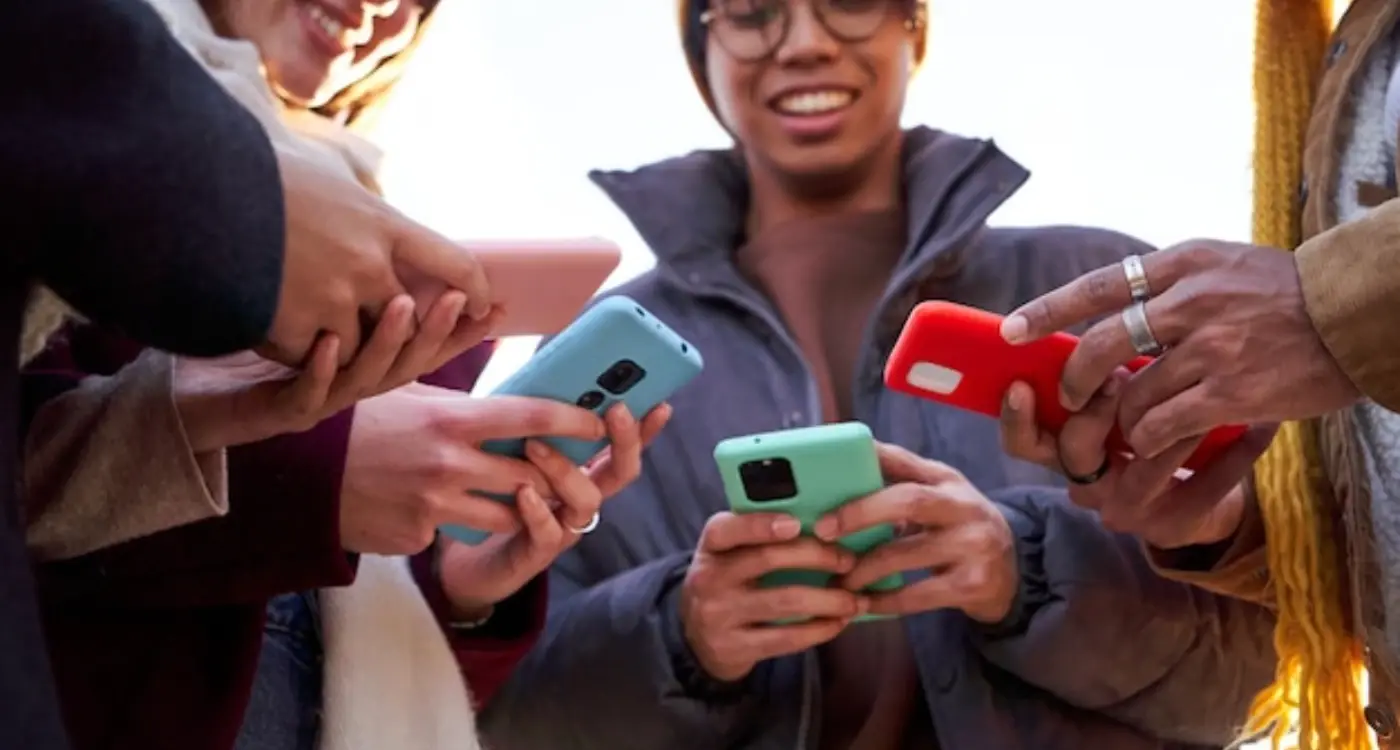 What Are the Essential Elements of Building App Communities Online?