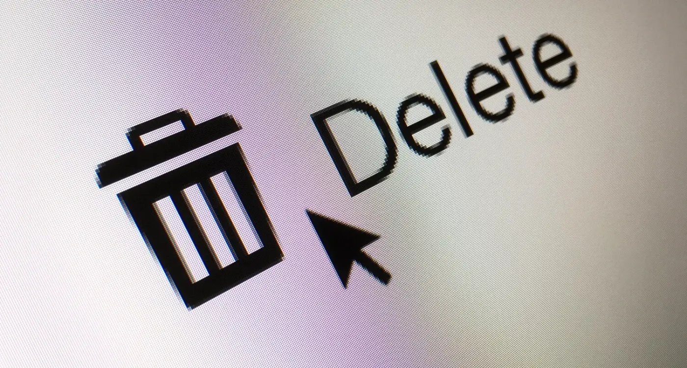 What Makes Users Delete Apps Within the First Week?